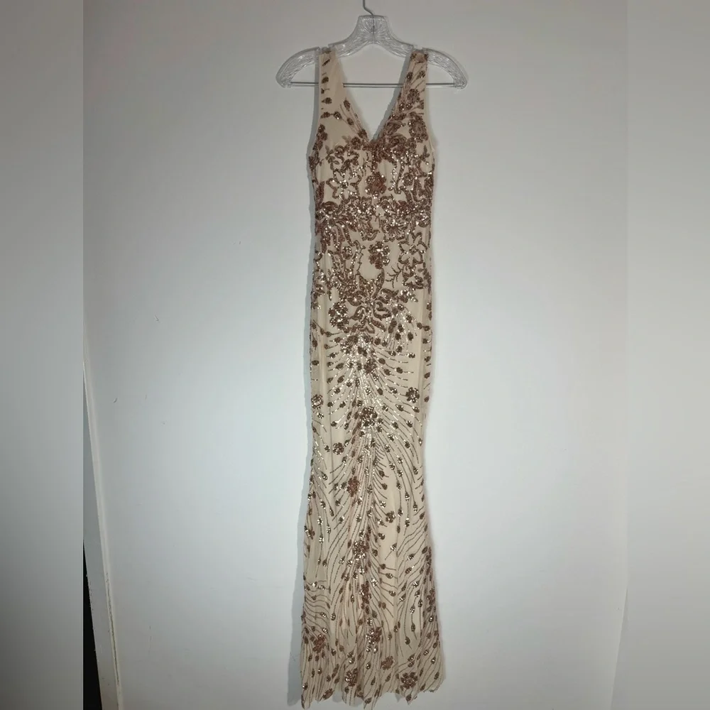 Kalinnu Champagne Sequins Mermaid Evening Gown dress Size Medium New with tags - Picture 6 of 14